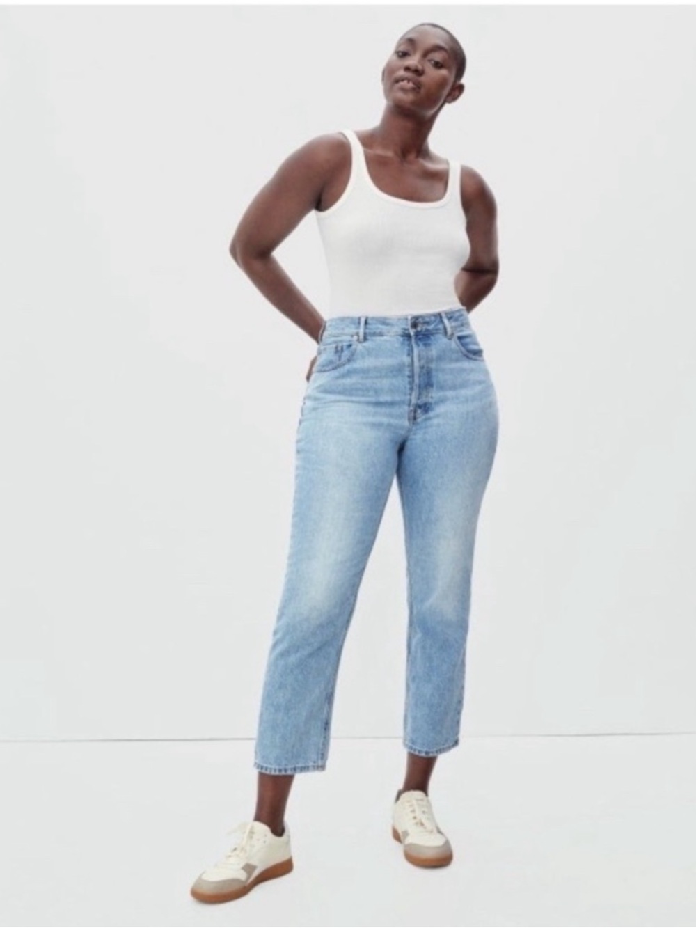 Everlane 90’s Curvy Cheeky Straight Organic Cotton Jeans